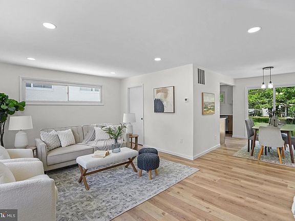 2nd image of 5624 Knell Ave