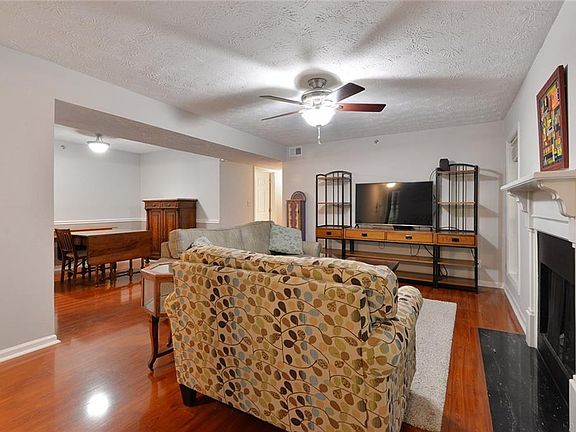 3rd image of 3960 Riverlook Pkwy SE #7