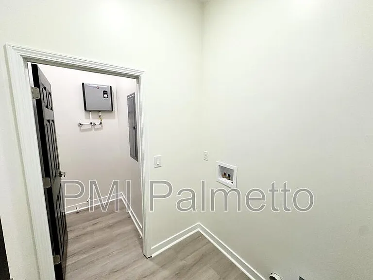 1121 Zeigler St #B — Photo 31