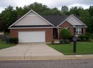 1024 Bugle Call Dr, Fayetteville, NC 28314
