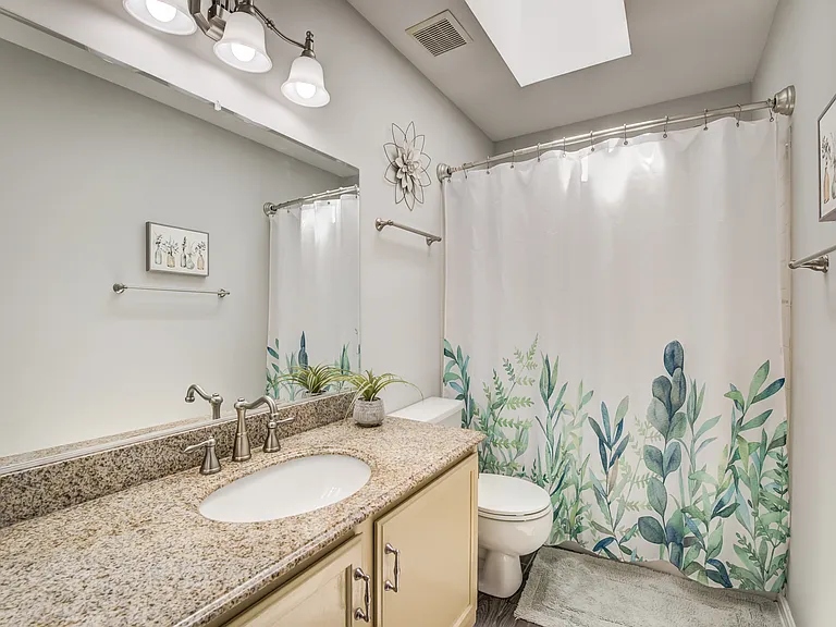 15744 Beau Ridge Dr — Photo 34