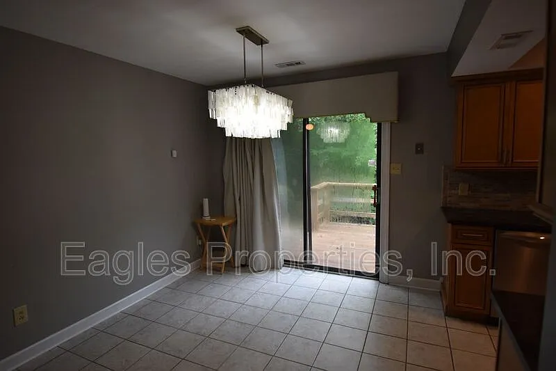 2 bed, 2.0 bath, 1188 sqft, $1,350 — Photo 3