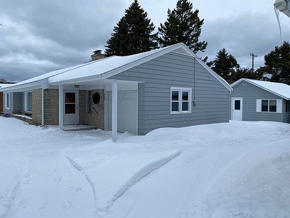 3rd image of 452 S 4th St
