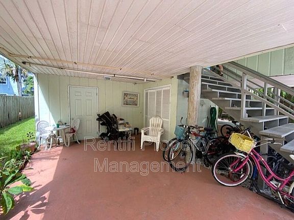 5th image of 257 Mango St APT A