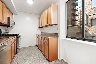 Rented by J PRESTON AND ASSOCIATES INC