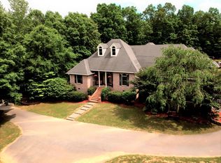 210 Airport Rd, Waverly, TN 37185