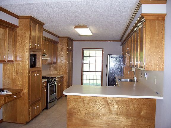 4th image of 5005 Orleans St