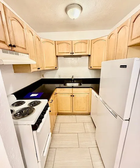 153 Salem St #5 — Photo 12