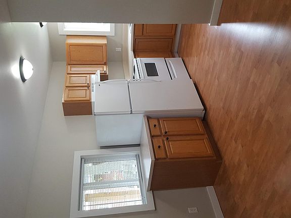 5th image of 209 Ives Ave APT 3
