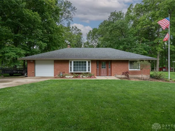 2721 Bahns Dr, Dayton, OH 45434