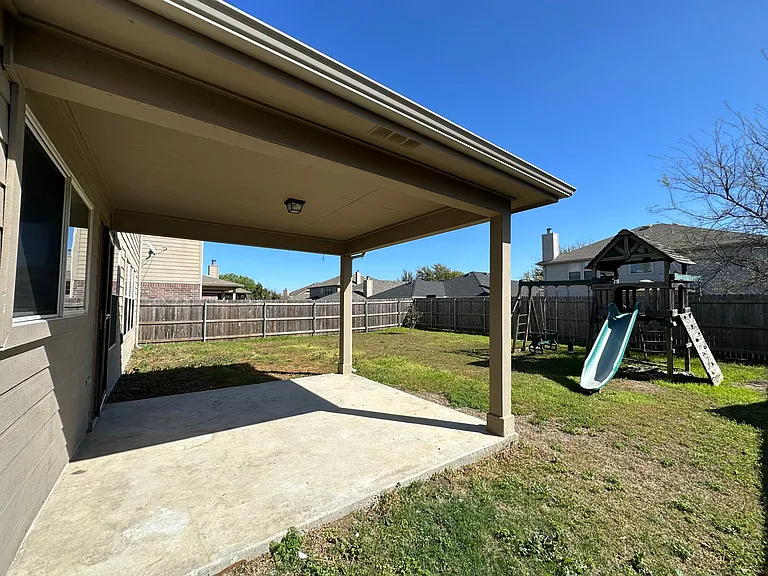 1820 Kittyhawk Dr — Photo 38