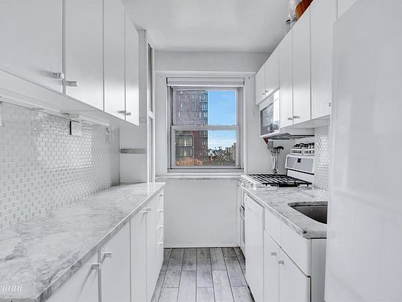 3rd image of 195 Adams St #8-F