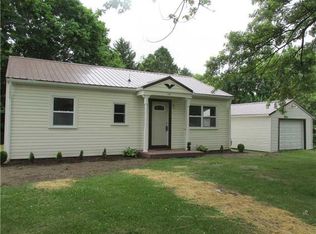 129 Skyline Dr, Beaver Falls, PA 15010