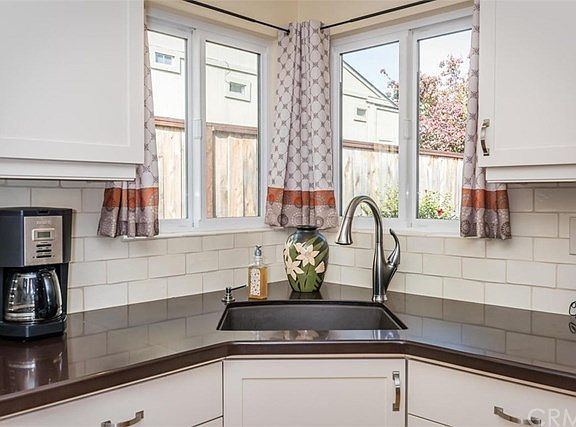5th image of 1376 Vista Del Lago
