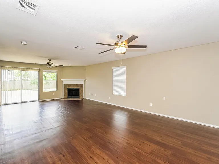 1622 Withers Way — Photo 4