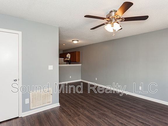 4th image of 2809 Ferret Ct