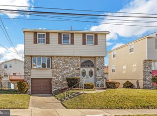 1863 Kentwood St, Philadelphia, PA 19116