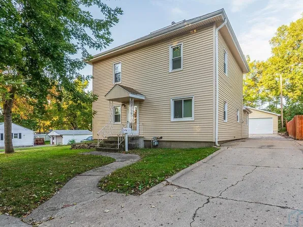 4501 Polk St, Sioux City, IA 51108
