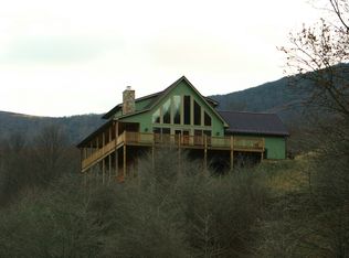 300 White Thorn Trl, Roan Mountain, TN 37687