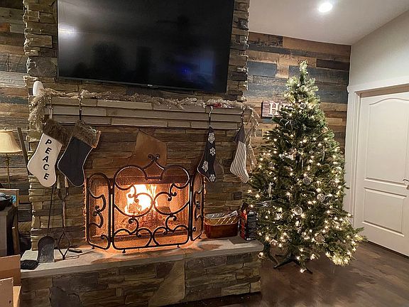 Woodburning fireplace 