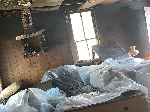 5th image of 2437 Saint Xavier St