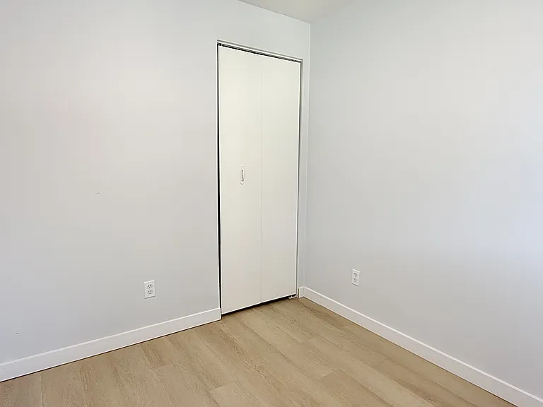 3503 Sandwich St #103 — Photo 10