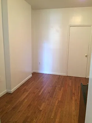 Rented by Comprehensive Management | media 9