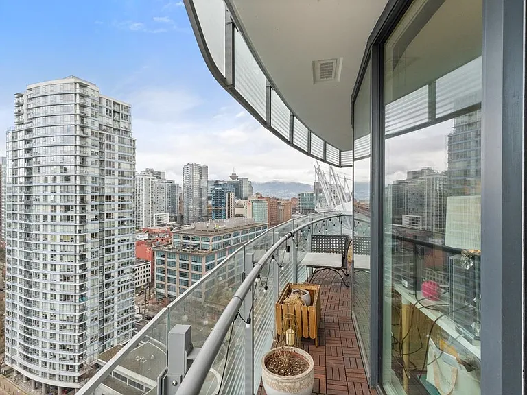 89 Nelson St #2005 — Photo 12
