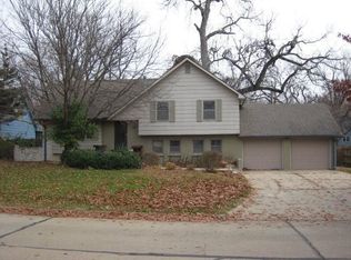 2918 Nevada St, Manhattan, KS 66502