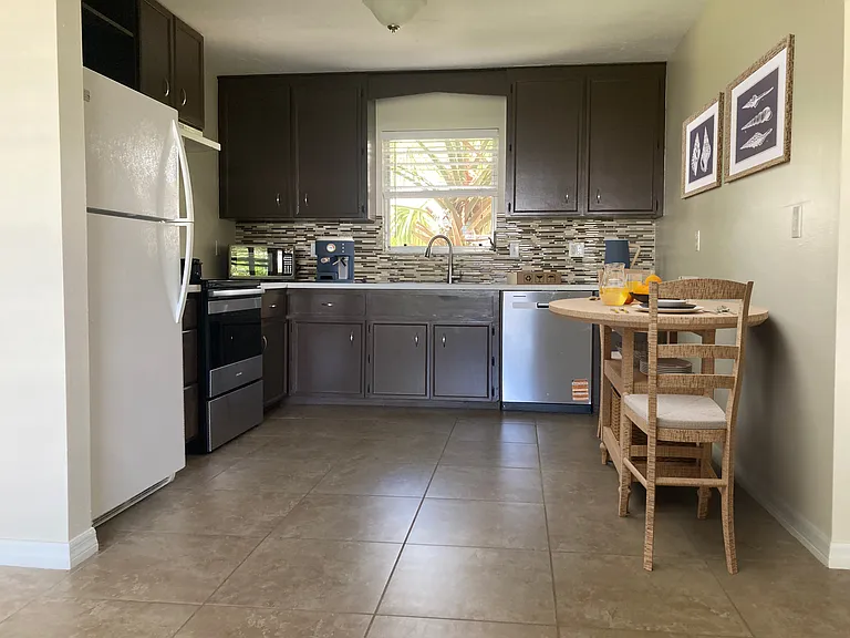 143 Cedar St — Photo 2