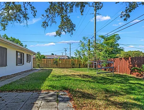 1304 SE 2nd Ave Photo 1 1304 SE 2nd Ave Photo 1