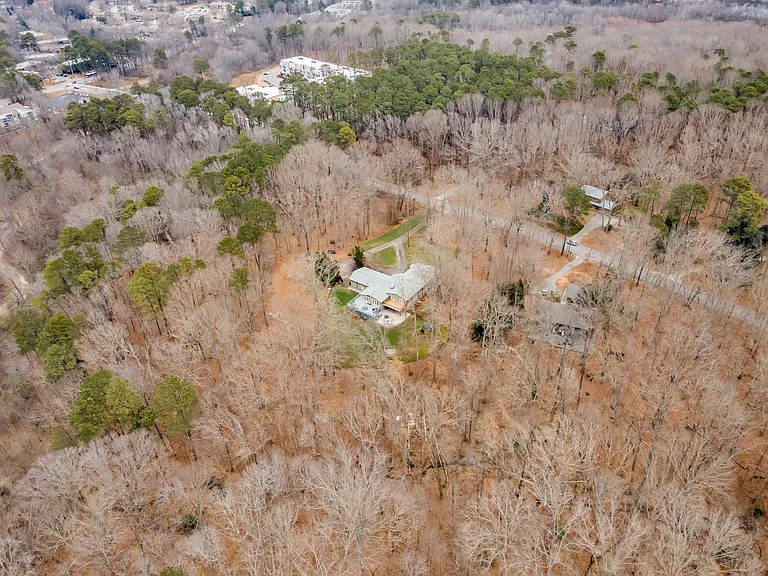 1126 Trailwood Dr — Photo 100