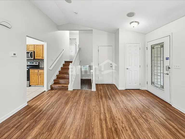 5545 Stevens Dr — Photo 7