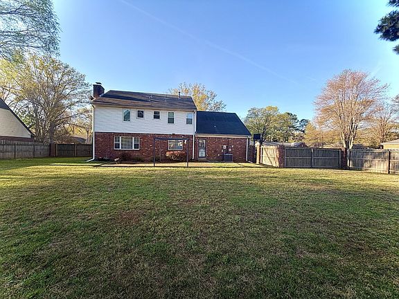 2nd image of 6092 Macinness Dr