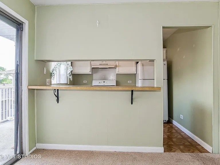 1373 Fremont Dr — Photo 4