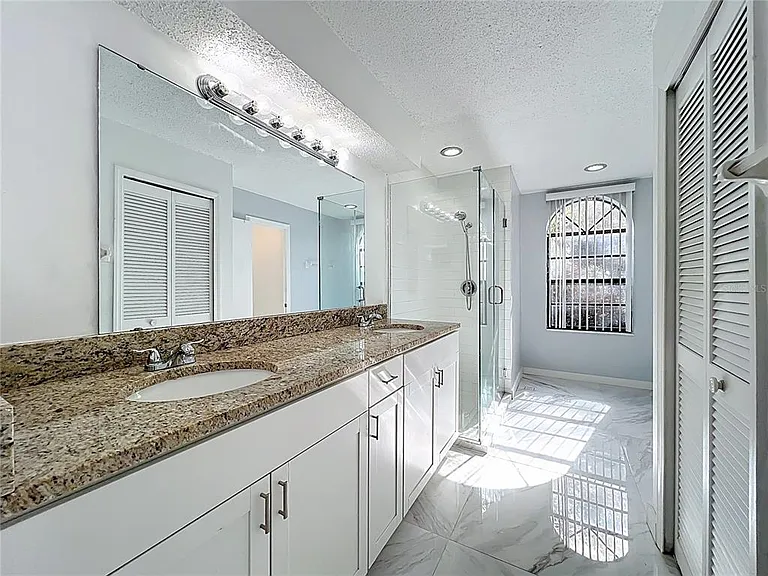 622 Anhinga Rd — Photo 23