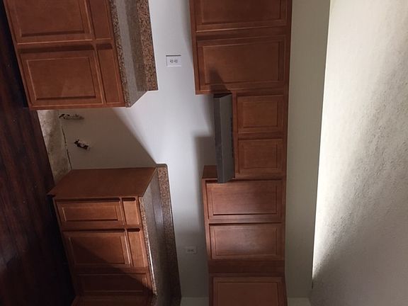 3rd image of 3243 Maumee Ct