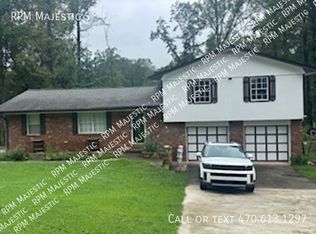 5202 Edgemoor Dr, Norcross, GA 30071