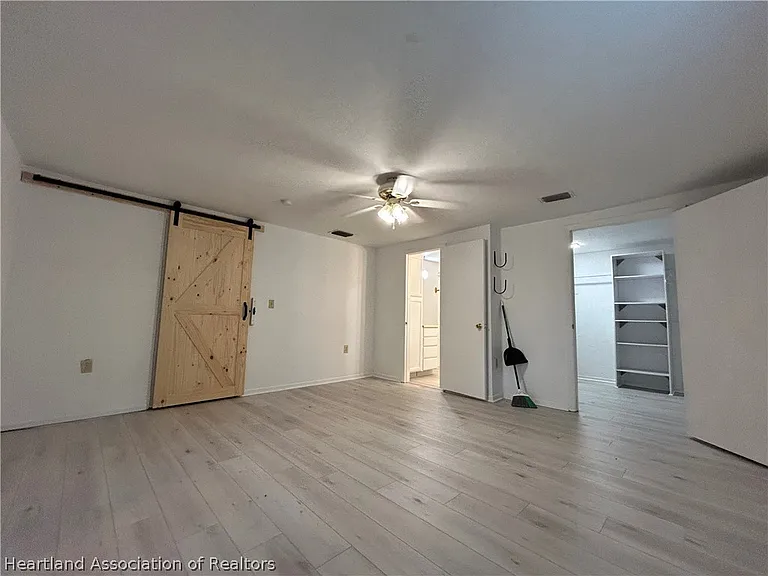 1150 Rialto Ave — Photo 16