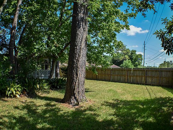 4th image of 7823 Mosewood St