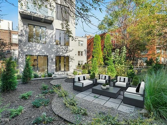 2nd image of 26-33 28th St #Loft1b