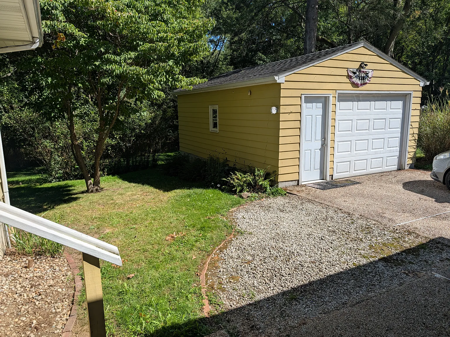 3 bed, 2676 sqft, $2,200 — Photo 2
