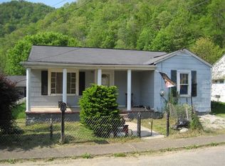 71 Ruby St, Seth, WV 25181