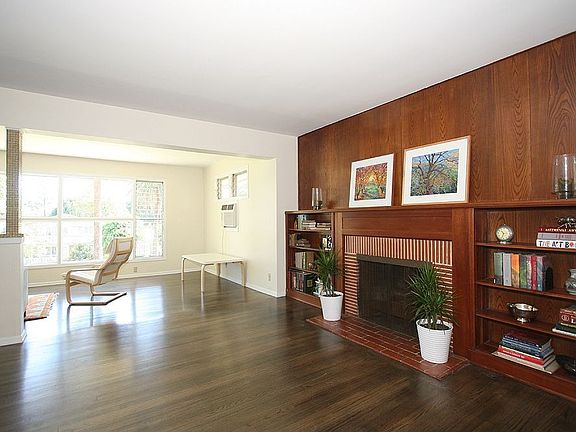 5th image of 2037 Fair Oaks Ave