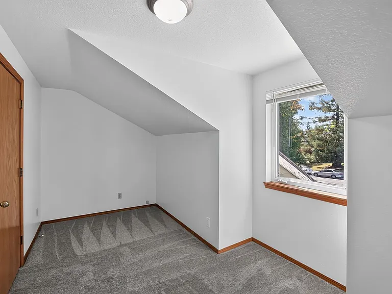 20463 SW Midline St — Photo 14