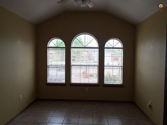 2nd image of 1824 Arbor Dr