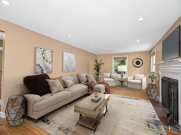 2nd image of 157 Russell St