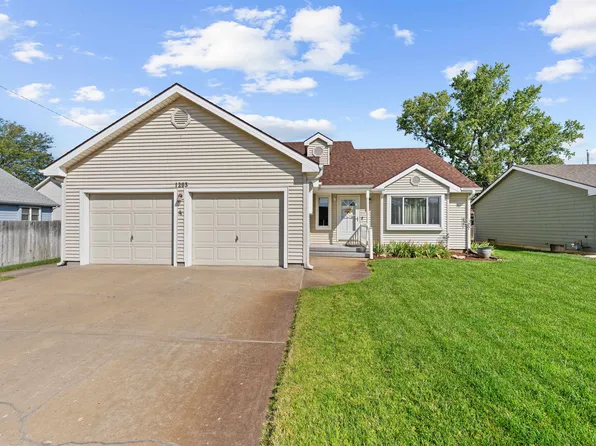 1203 Martin Ave, Salina, KS 67401