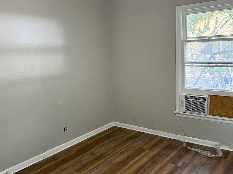 803 Cherry St — Photo 32