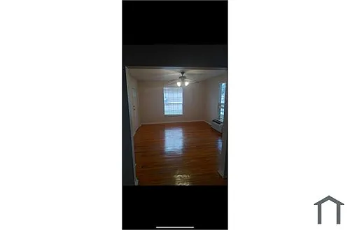 302 W College St #A Photo 1